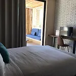 Studios P15